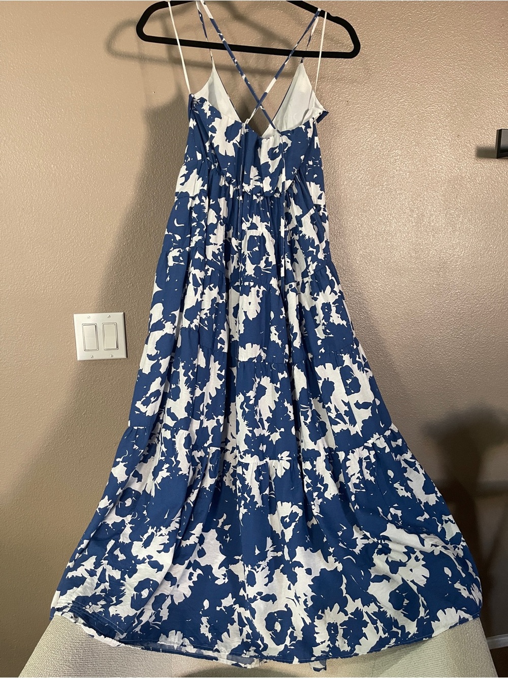 Abercrombie & Fitch Flowy Tiered Maxi Dress - Picture 3 of 11